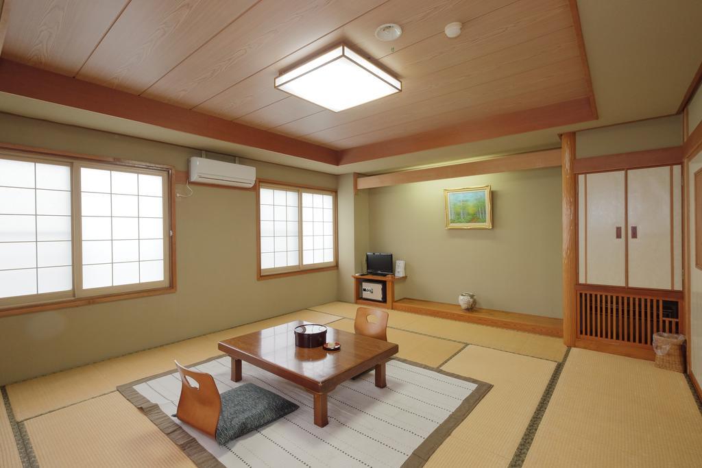Nozawa Onsen Hotel Экстерьер фото